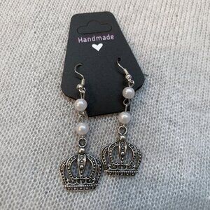 Creation Earrings - Crown antique Silver tone / peal beads Earrings